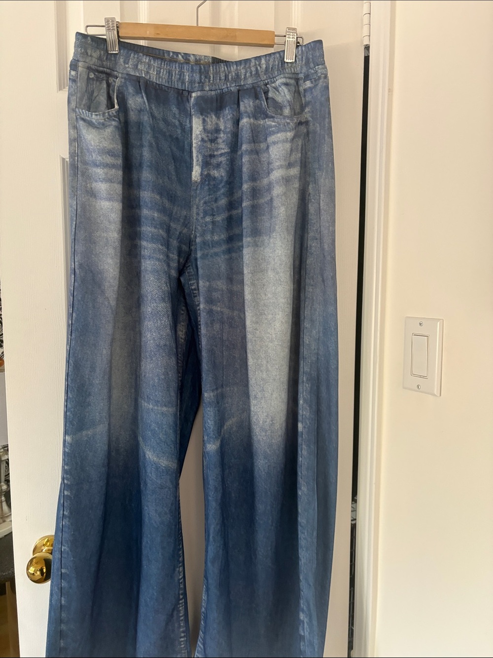 Blue Washed Wide-Leg women’s sweatpants jeans
